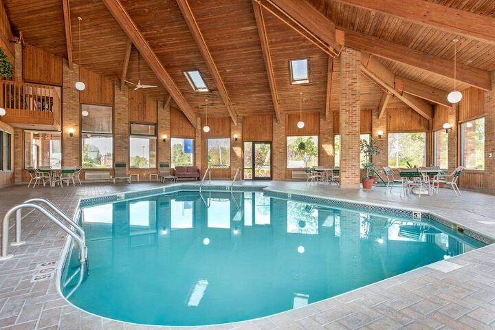 Pool 39 of 51