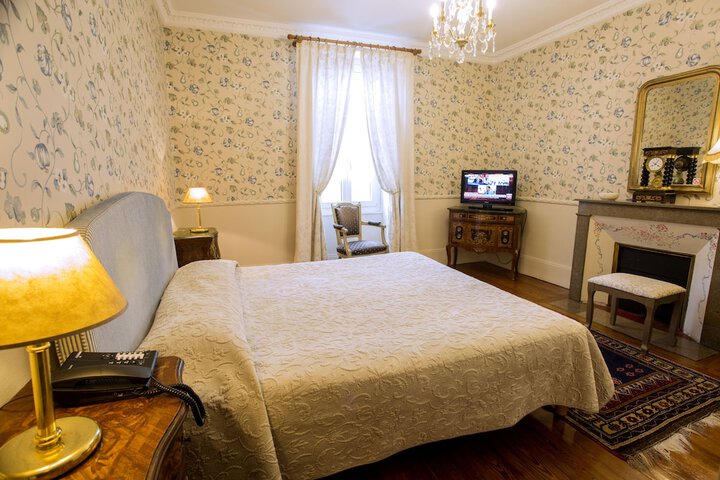 Room 9 of 67