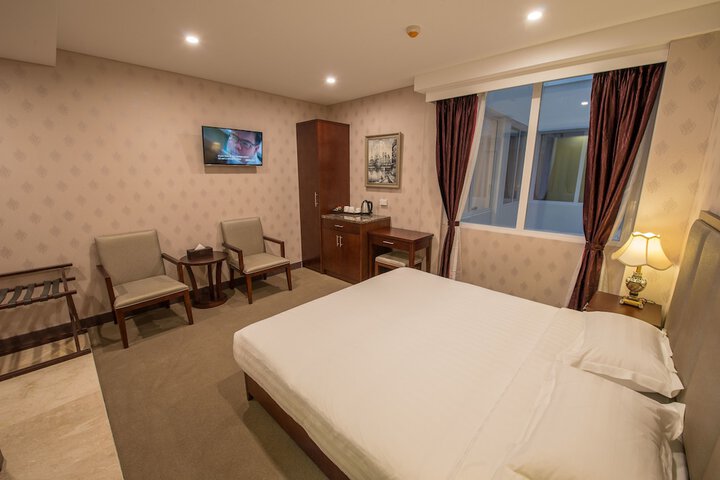Room 19 of 47