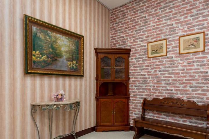 Ballroom/Hall 45 of 47