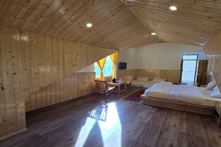 Room 44 of 110