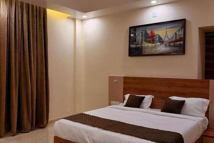 Room 6 of 47