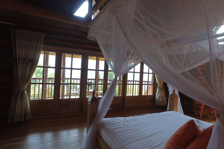 Room 5 of 36
