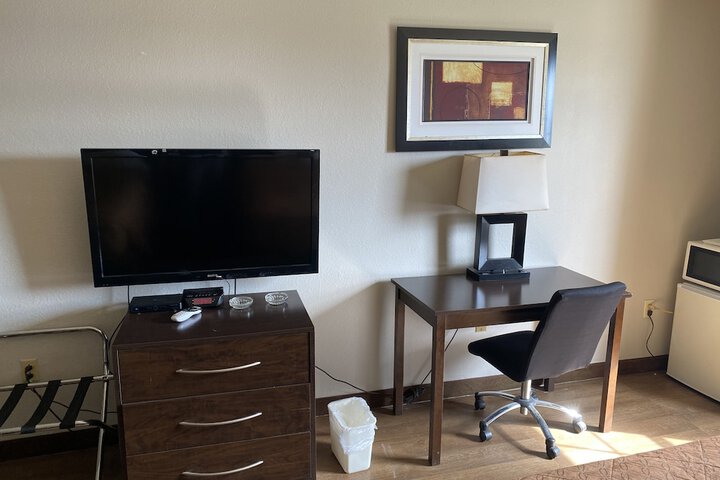 Room 7 of 34