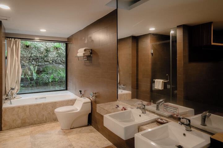 Clean Restrooms