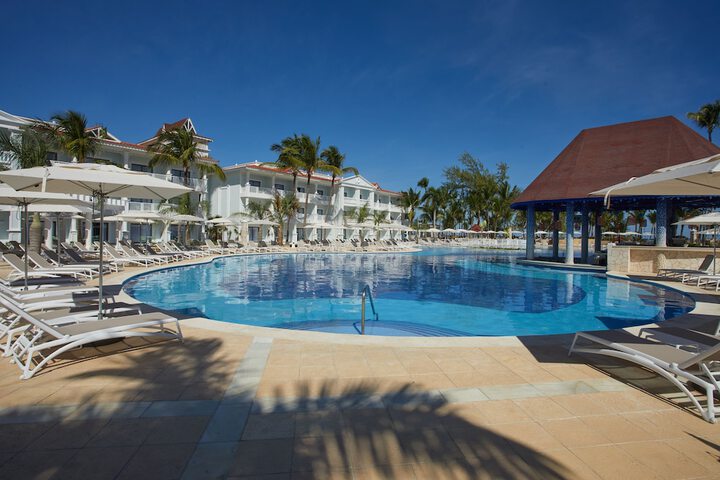 Pool 43 of 152