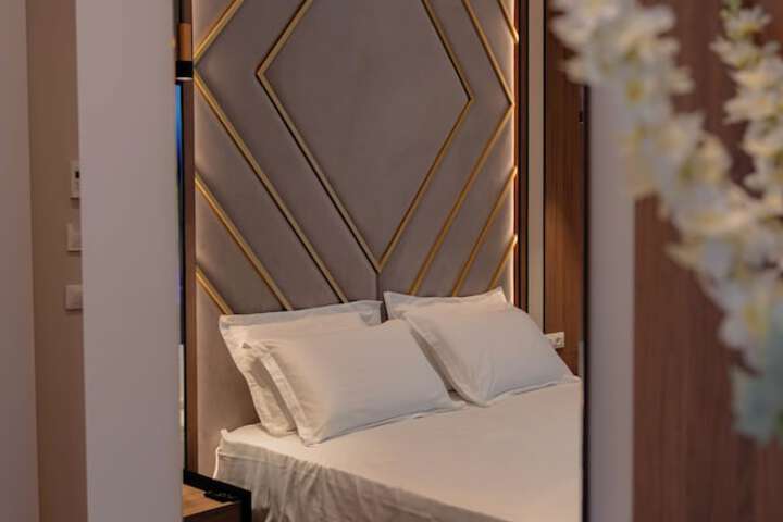 Room 20 of 40