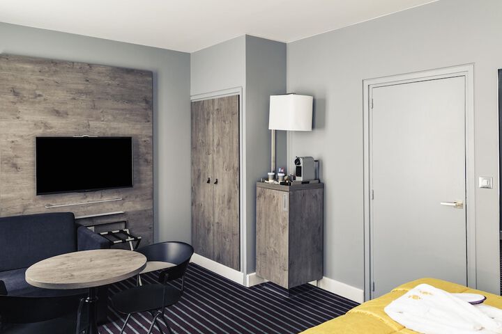 Room 11 of 86
