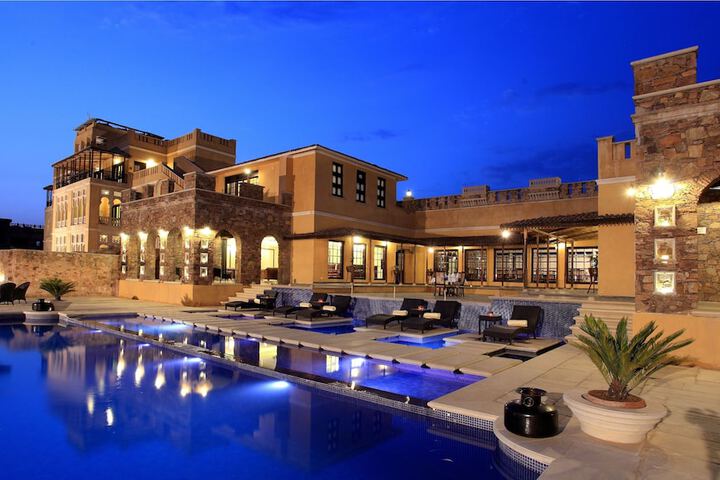 Pool 51 of 71