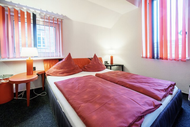 Room 15 of 41