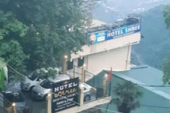 Hotel 7 of 12