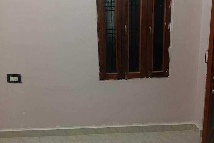 Room 7 of 24