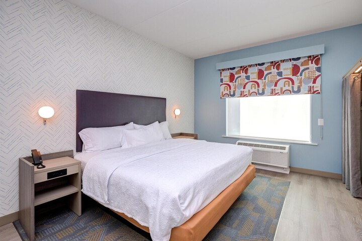Room 13 of 51