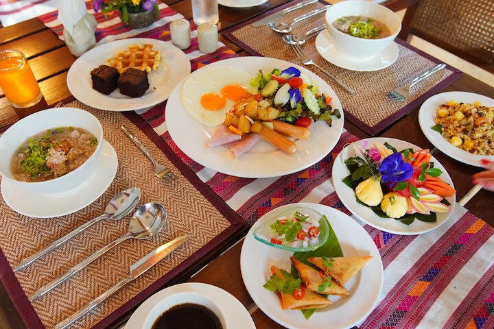 Breakfast/Coffee Service 49 of 65