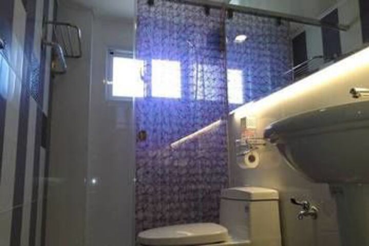 Room 5 of 26