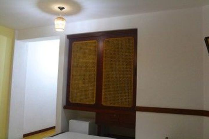 Room 53 of 112