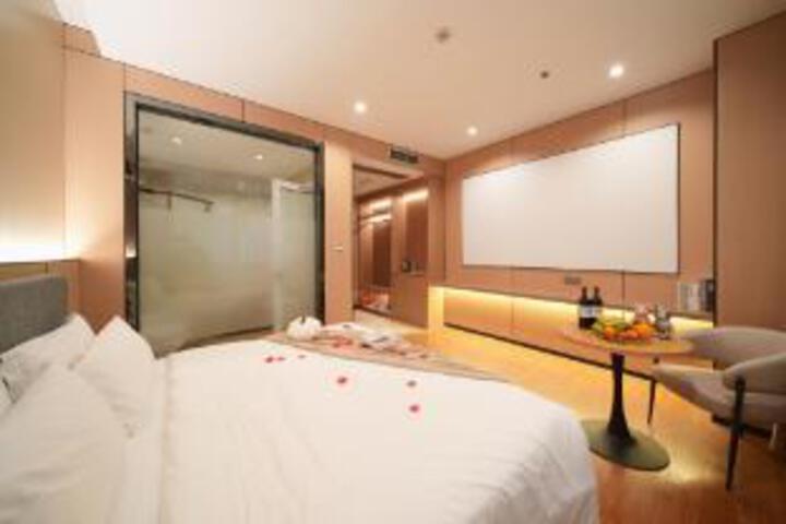 Room 21 of 23