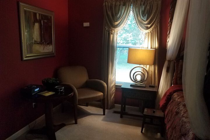Room 8 of 23