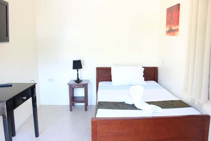 Room 6 of 31
