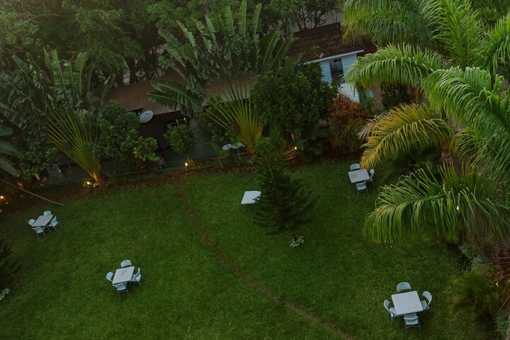 Hotel Exterior 124 of 126