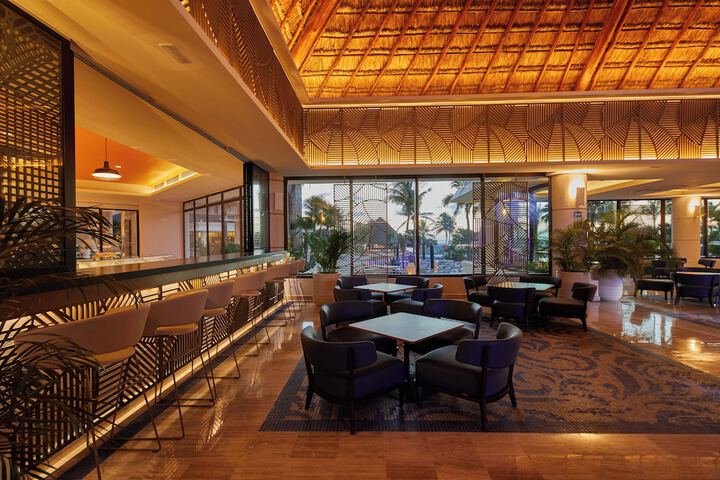 Entrance & Lobby