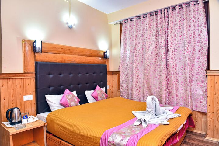 Room 15 of 29