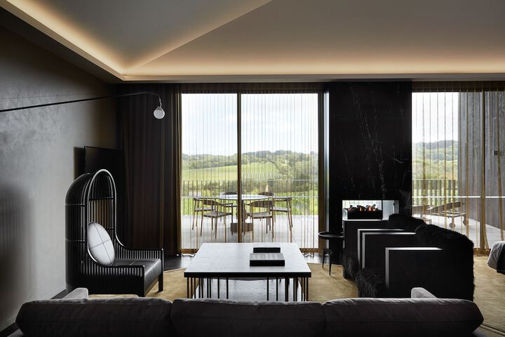 Room 21 of 68