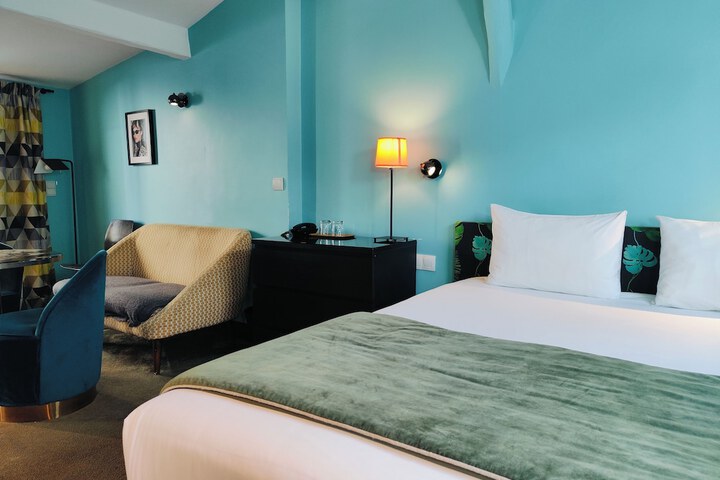 Room 35 of 74