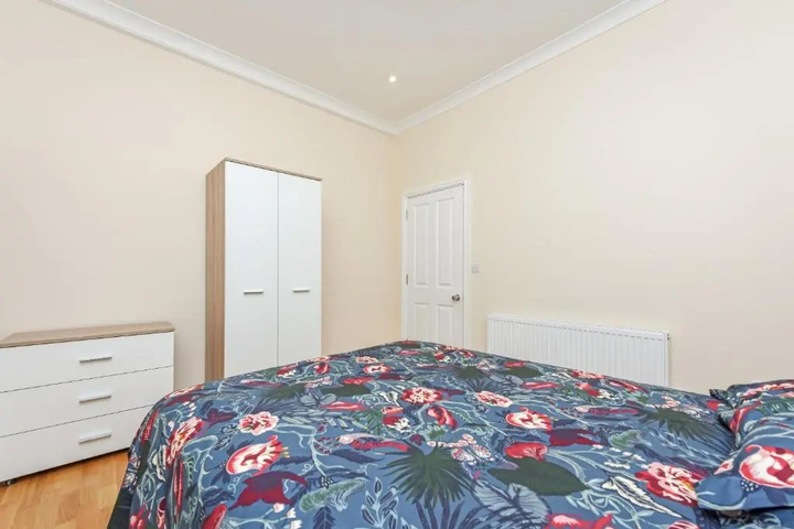 Room 3 of 14