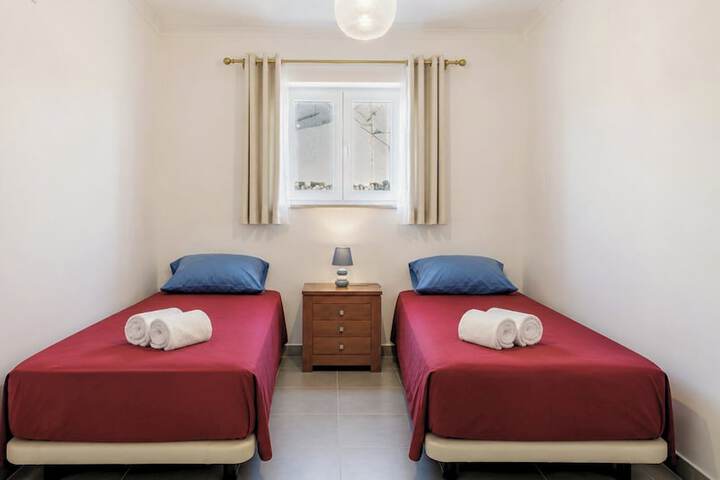 Room 11 of 67