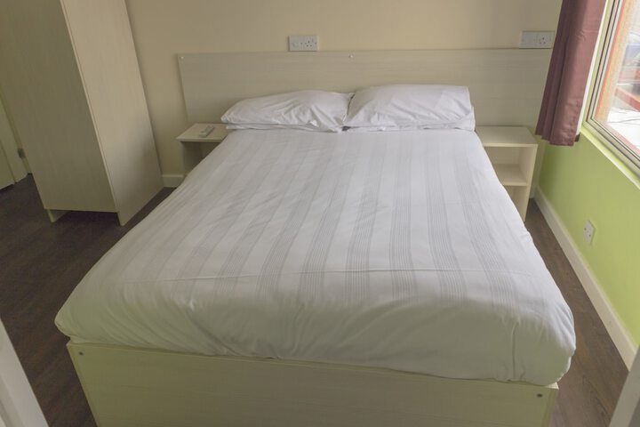 Room 6 of 19