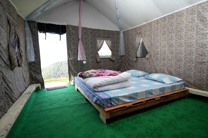 Room 2 of 20