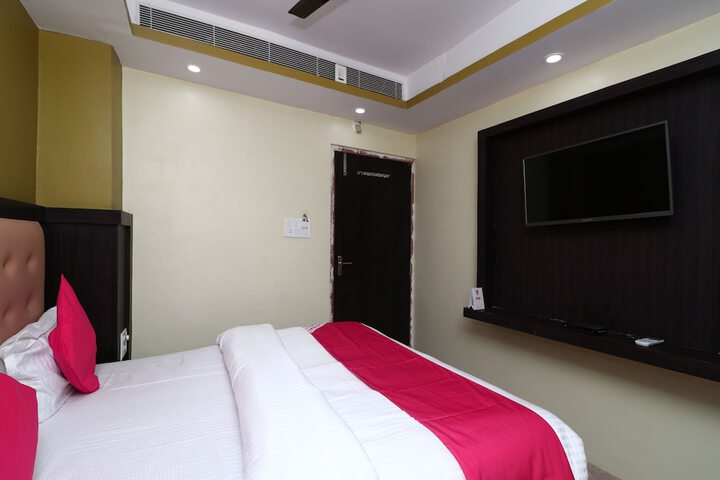 Room 37 of 39