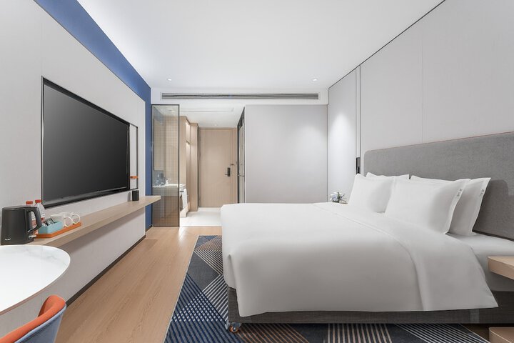 Room 8 of 49