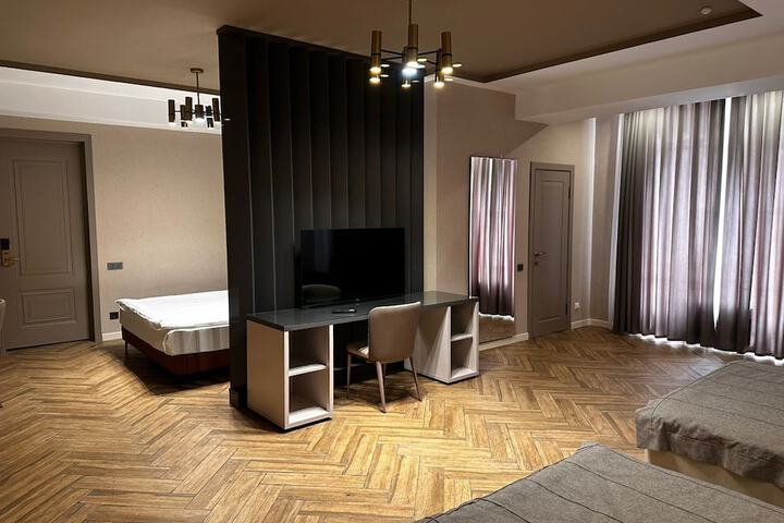 Room 39 of 66