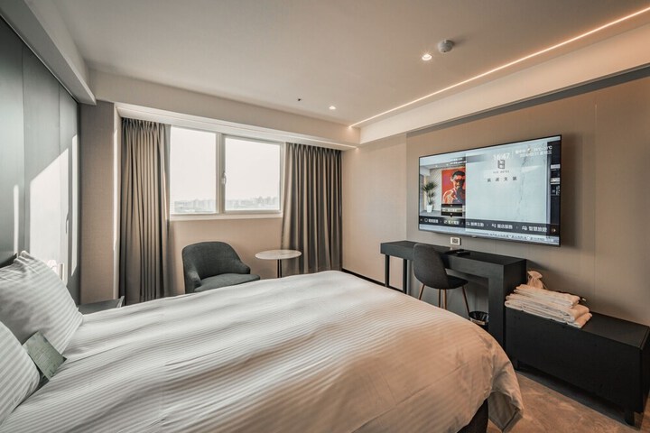 Room 17 of 44