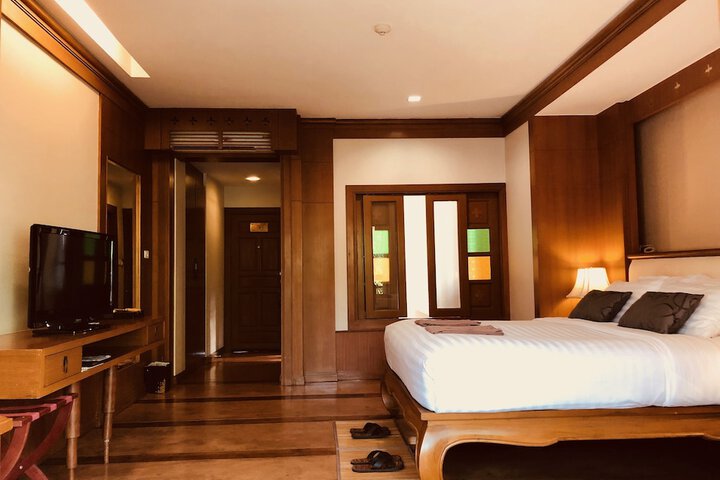 Room 7 of 140