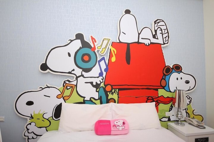 Room 11 of 48