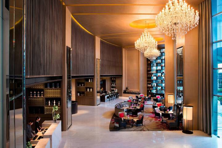 Hotel Interior 5 of 124