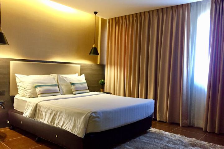 Room 16 of 52