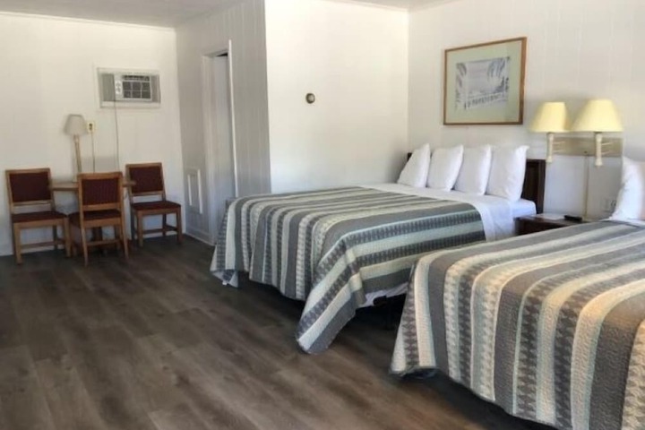 Room 17 of 113