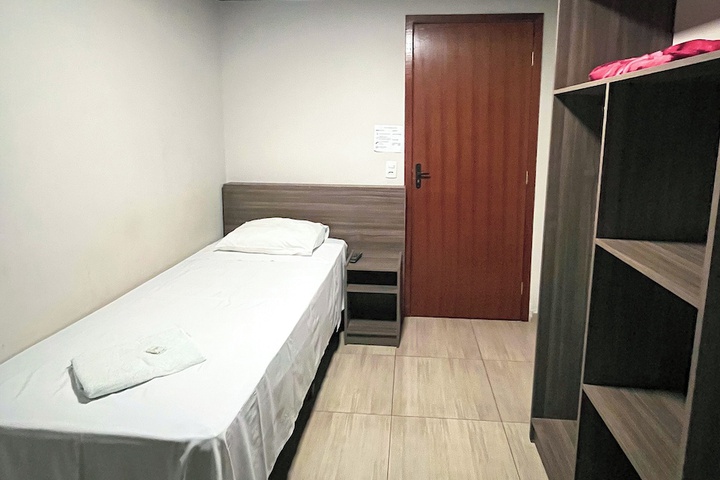 Room 5 of 21
