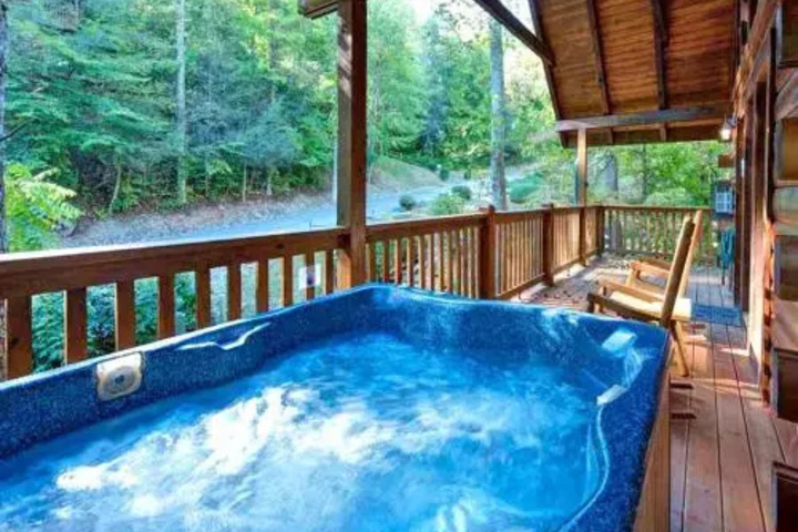 Pool 4 of 10