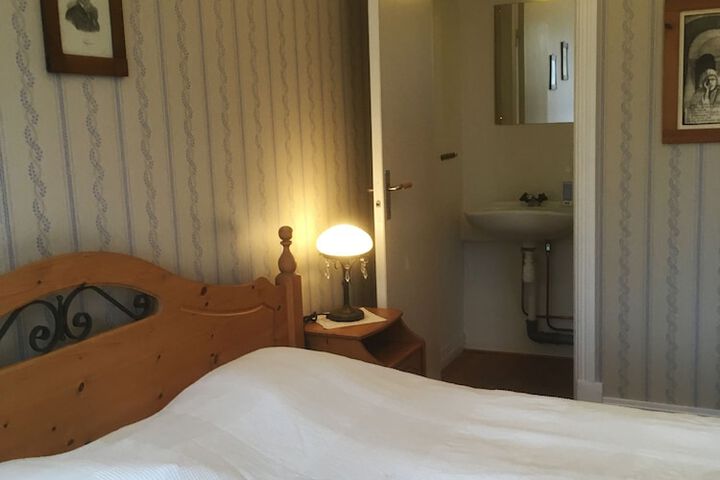 Room 12 of 71