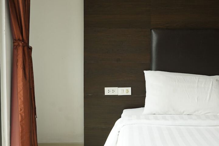 Room 64 of 140