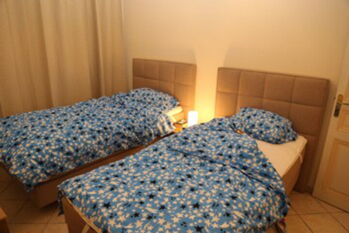 Room 16 of 21