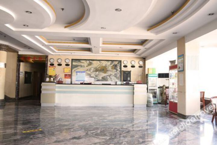 Hotel Interior 6 of 21