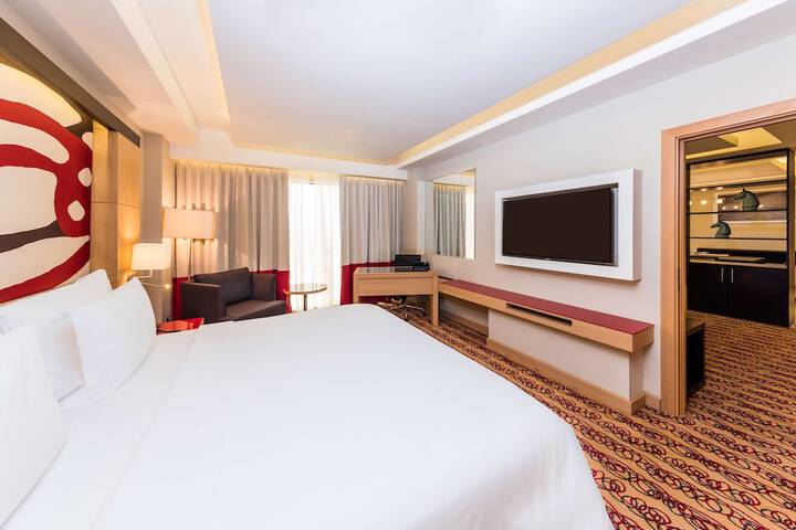 Room 46 of 179