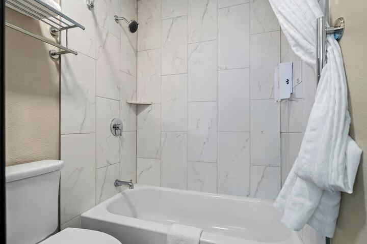 Clean Restrooms