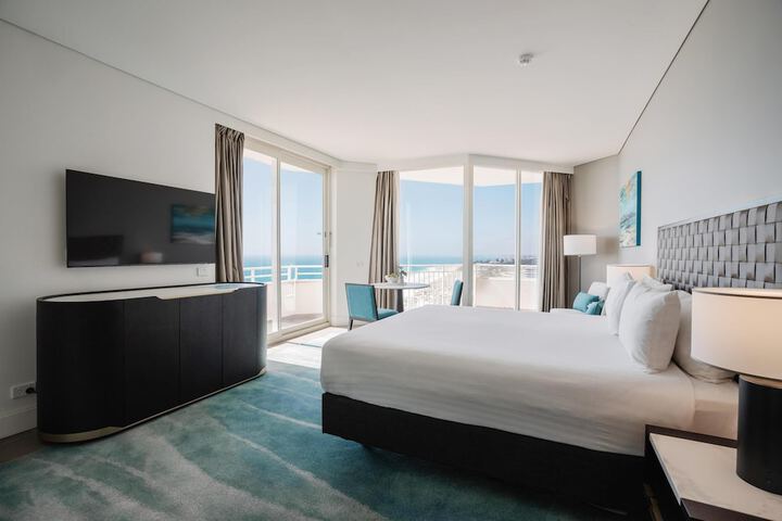 Room 40 of 106